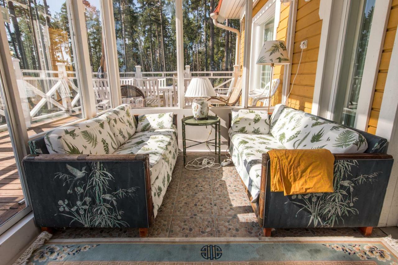 Villa Harald - Beachfront Hitis Bagian luar foto